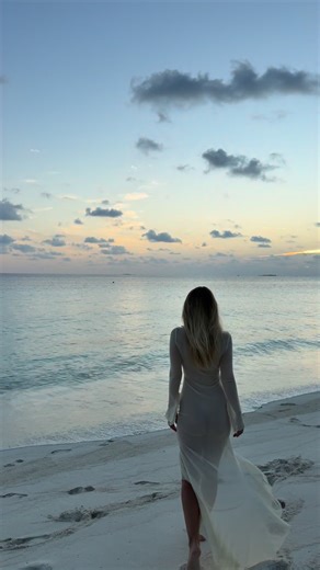 Nata Lee | Just waves. No distractions