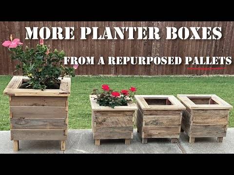 Build attractive DIY PLANTER BOXES from wood pallets at no cost. Great re-purposed wood projects!