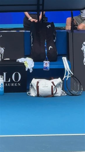 Extreme heat is no longer something players just have to push through 🌡️🎾 From 2026, the ATP Tour is bringing in a new Extreme Heat Rule using WBGT (Wet Bulb Globe Temperature), a way of measuring how hot it actually feels on court, not just the number on the thermometer. It takes into account the sun, humidity and airflow, the things players are really battling out there. When conditions hit dangerous levels, players can take a 10-minute cooling break after the second set to hydrate, cool dow