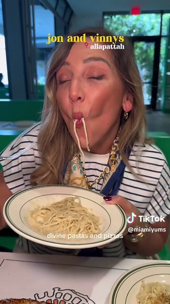 Restaurantes Italianos en Miami Parte 2 @paneevino_mia @rosemarysrestaurant @rosalunacafe @Jon & Vinny’s @osteriadafortunata @Mano Libera - Marco Giugliano @ottoandpepe @PASTA #pasta #italianfood #miami #foodie #yummy