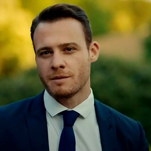 363K views · 7.2K reactions | Подарок на помолвку от Серкана #Постучисьвмоюдверь #Русскаямелодрама #Турецкийсериал | Постучись в мою дверь - Sen Çal Kapımı | Facebook