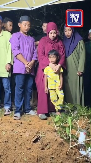 434K views · 8.7K reactions | Jenazah Muhammad Akil selamat dikebumikan | Harian Metro | Facebook