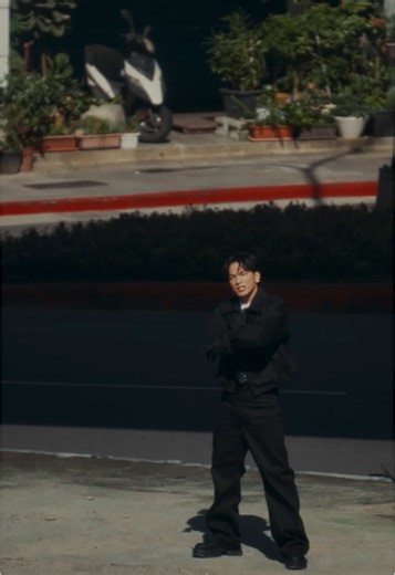 DOBERMAN INFINITY's 10th Anniversary Album D.X Release