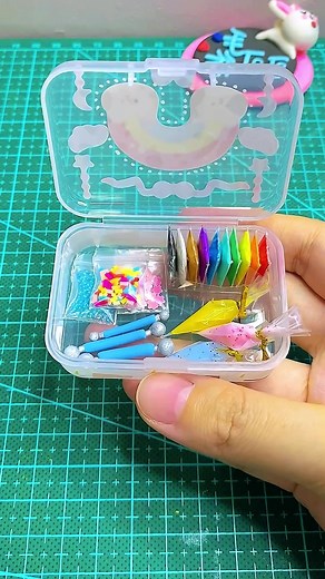 Handmade Crafting Techniques with DIY Tips