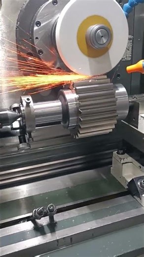 Gear Grinding Machine