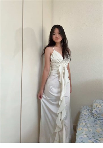 Styling Tips for a Beautiful Satin Maxi Dress