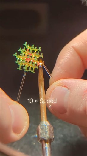 Dan Hoffman on Instagram: "Hope all of you here enjoyed a merry and safe holiday! 💚❤️✨🕯️ Here's a sped up clip adding one 'face' of green bits to this tetrahedral lattice! All the green around it gives it a little bit of a holiday feel, and always looks so funky to me until it's balanced out by the rest of the rainbow... As I mentioned in my last post on this lattice, these tetrahedrals are way more tedious than the normal octahedrals I make. In an octahedral lattice the first 6 bits are attac