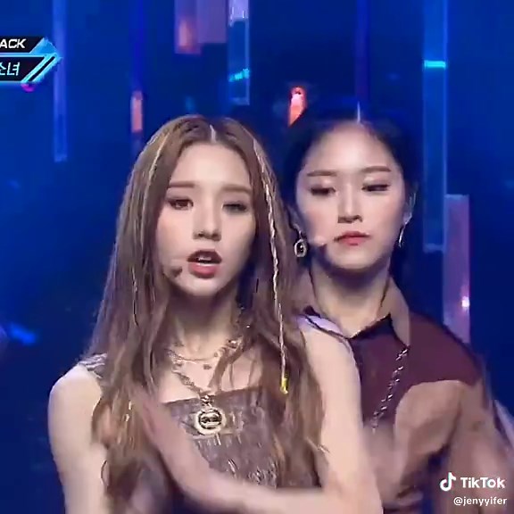 Loona: Why Not? K-Pop Dance Experience