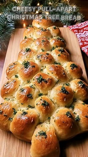 212K views · 1.8K reactions | Pizza dough cut into squares. Sprinkle...