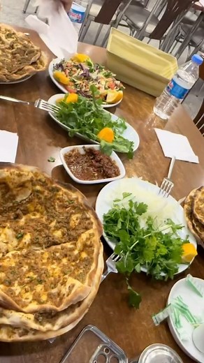 feroxbul on Instagram: "Cimri bedonun yemeğindeyiz"