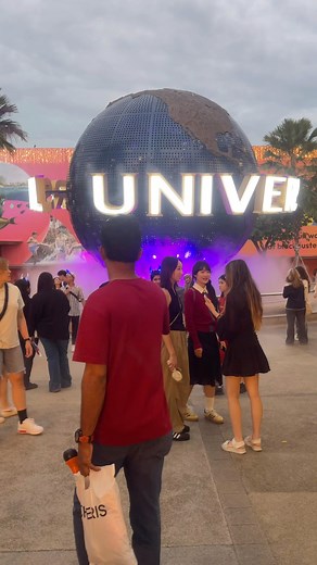 📍Universal Studios • Singapore Sentosa Island || Universal Studios 25-10-2025 . #singapore #singaporetravel #fbviralpost2025シ #fblifestyle #fblifestylechallenge #fblifestyletyle #fblifestylefblifestyle #fblifestylelife #fblifestylemanagement #fblifestyles | មនោរាហ៍អច្ឆរា-អច្ឆរាទេពី