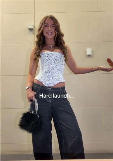 Stylish Valentine's Day Outfit Inspiration