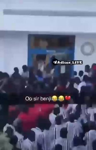 92K views · 798 reactions | El Classico turn beans 藍藍藍來來 | NSMQ Trolls | Facebook