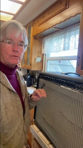 How to quickly take Ultra Chorus Fender grill off