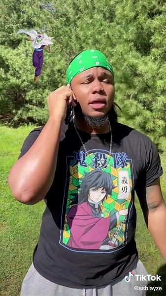 Piccolo Watches Goku Battle Android 19