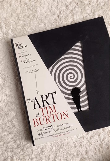 Sometimes I wanna live in these worlds 🥀🖤 “The Art of Tim Burton” ~ Got this at the exhibition in 2019 in Genk (Belgium) #timburton #timburtonart #timburtonbook #frankenweenie #tragictoys #nightmarebedorechristmas