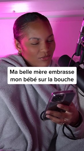 Bisous sur la bouche des bébés : pour ou contre ?