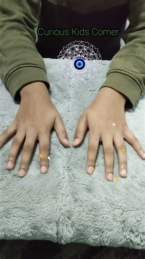 Easy 9 times table finger trick ⚡🤯🪄#curiouskidscorner #kids #curiositypodcast #mathtricks #nobatidao