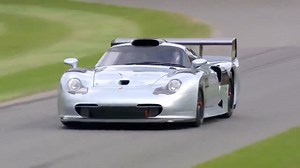 Is the 911 GT1 the coolest Porsche ever? Watch this ultra-rare Porsche 911 GT1 Evo exercise its 536PS twin-turbo flat-six engine on the #FOS Hill! #Porsche #Porsche 911GT1 | Goodwood Festival of Speed