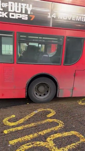 *RARE+BURST EXHAUST* GAL EN32 SN11BNO on bus route 291