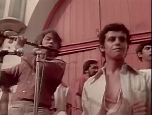 Enjoy this street performance of “Lamentó de un Guajiro” by Ismael Miranda, Johnny Pacheco, and Larry Harlow Y Su Orquesta from Our Latin Thing. 🎞️ #ourlatinthing #faniaallstars #larryharlow #ismaelmiranda | Fania Records
