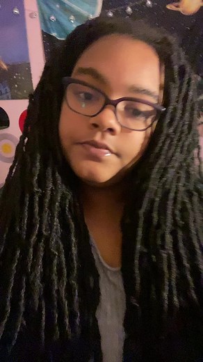 Riley Smith (@rileythebookworm)’s videos with Northern Attitude - Noah Kahan