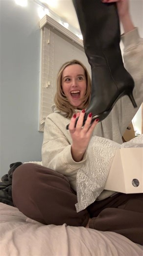 Unboxing My New Steve Madden Boots