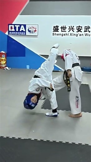 Insane Taekwondo Counter Attack 🔥 #MartialArts #Shorts#warriorunicorn​ #muaythai​ #kickboxing​