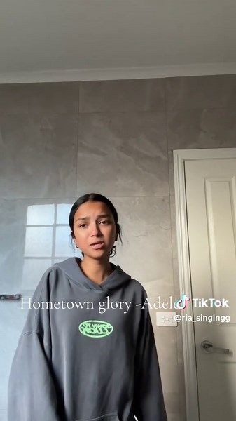 Adele's 'Hometown Glory' Cover Performance