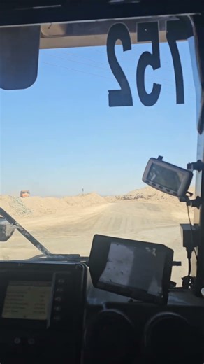 Caterpillar c32 engine repair belonging to 777E dump truck