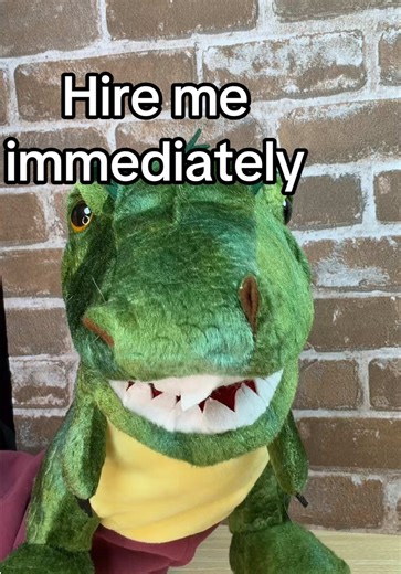 This dinosaur hand puppet is the ultimate screen free toddler activity, pretend play toy, and boredom buster parents swear by. If you want imagination, storytelling, and a guilt free break without batteries, grab this before it disappears. #tiktokshopcreatorpicks #puppet #dino #imagination #screenfreeplay