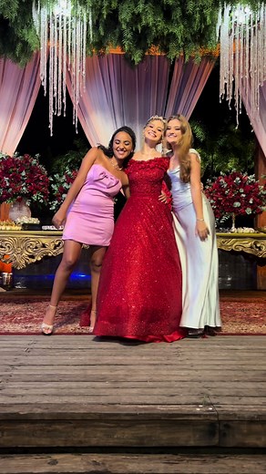 Festa de 15 anos com amigas: Transições e tendências