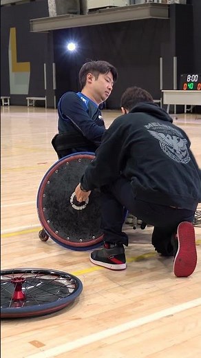 【欠かせない存在】メカニックの鮮やかなタイヤ交換 #車いすラグビー #パラスポーツ #メイキング #shorts
