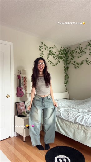 Unlock Your New Favorite Jeans with GUYSITSJULIA!