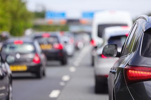 The best – and worst – times to travel this Bank holiday - Netmums