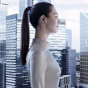 Experience a new level of freedom wherever you are with HUAWEI FreeBuds Pro’s Intelligent Dynamic Active Noise Cancellation. It adapts to a range of environments ensuring you hear what matters to you. #FreeBudsPro also adjusts its equaliser to suit the shape of your ear, immersing you in perfectly balanced sound. Buy now and get a free HUAWEI FreeBuds Pro case worth $38. Available at HUAWEI Concept Stores, Retail and E-commerce partners. T&Cs apply. While stocks last. | Huawei Mobile