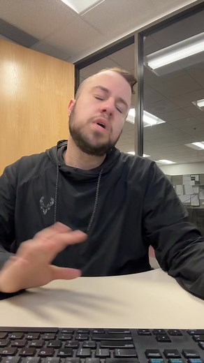 989K views · 23K reactions | Customer service with a little fake on the side. | bryguyferreira | Facebook