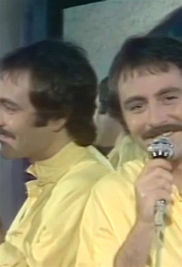 C’est extra : Claude François et Michel Delpech en 1976