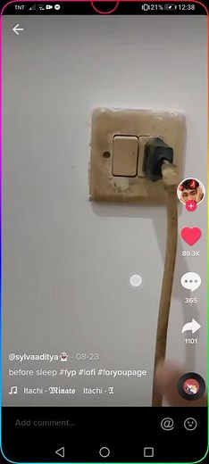 Exploring Social Media App Interface and Customization