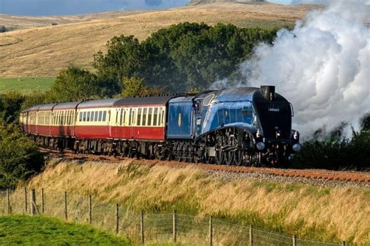 Experience the iconic Sir Nigel Gresley when it returns to The Watercress Line for the first time in 19 years