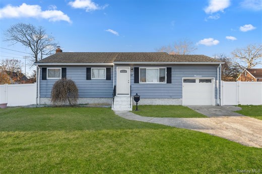 14 Platt Ave, West Babylon, NY 11704 - MLS 981949 - Coldwell Banker