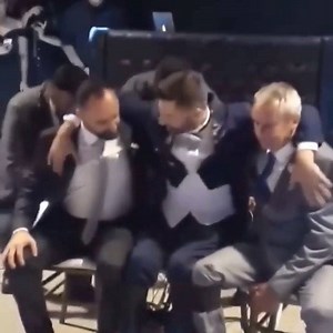 233K views · 6K reactions | Real friends ♥️ | Free Hugs Project | Facebook