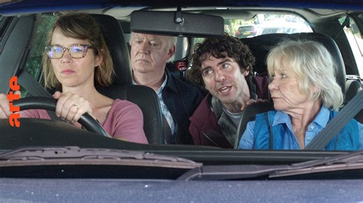 Motherland - Staffel 1 (5/7) - Serie streamen