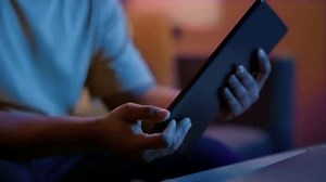 Spectrum Internet TV Spot, 'We Beat the Competition: DISH'