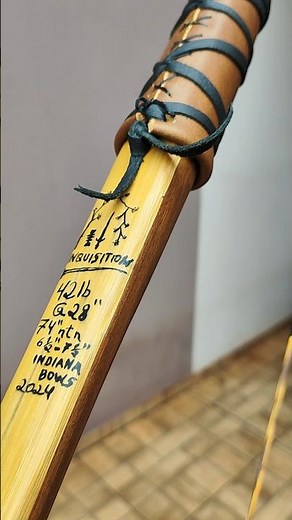 Traditional longbow Bamboo Backed ipê Inquisition #bow #bowandarrow #arcoeflecha #bowmakers #archery