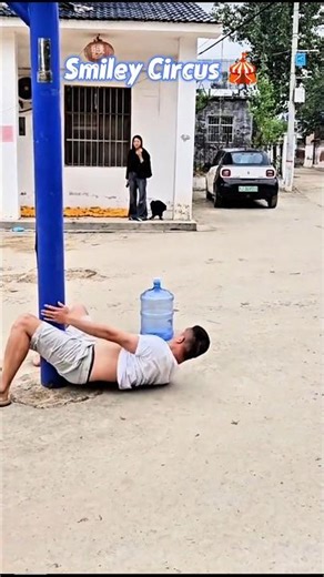 Flip Gone Wrong 😂| Smiely Circus 🎪 #comedy #funny #shorts