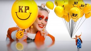 Katy Perry - Smile (Performance Video)