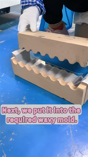 Acrylic molding, acrylic heat bending, custom made wavy acrylic display props #acrylicheatbending