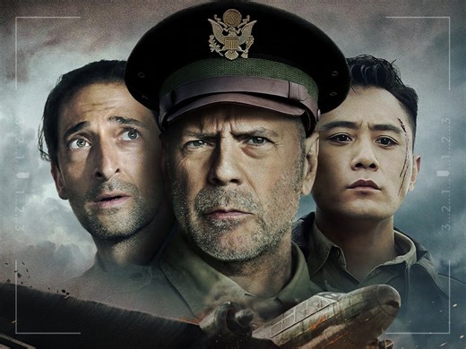 Misdiagnosed cancer, tax evasion, and Mel Gibson: the story of 'Air Strike'