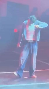 408K views · 8.6K reactions | “EVERYBODY SAY MIC DROP!”  BTS’ explosive hit ‘Mic Drop’ brought the house down as ARMYs screamed every member’s name with full force during the fan chant inside the Mall of Asia Arena on Day 1 of J-Hope’s ‘Hope on the Stage’ tour! |  Video courtesy: Allaine Francisco #YouScoop | GMA News | Facebook